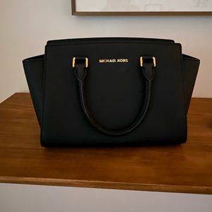 Michael Kors medium saffiano leather handbag